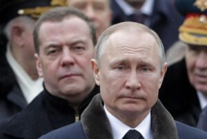 image-2022-09-14-25790334-41-vladimir-putin-dmitri-medvedev
