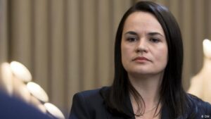 Svetlana Tihanovskaia, lidera opoziției belaruse condamnată în lipsă la 15 ani de închisoare