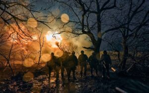 Război în Ucraina: podul din Bahmut, aruncat în aer de ruși. Explozie lângă Moscova și alertă aeriană