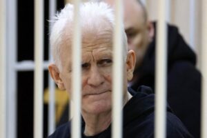 O instanță din Belarus l-a condamnat la 10 ani de închisoare pe câștigătorul Premiului Nobel pentru Pace de anul trecut
