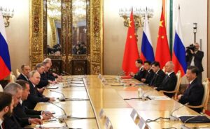 Președintele chinez Xi Jinping și omologul său rus Vladimir Putin au luat în vizor crearea unei noi ordini mondiale Președintele chinez Xi Jinping și omologul său rus Vladimir Putin au luat în vizor crearea unei noi ordini mondiale
