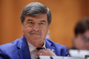 Cine este cel care va organiza alegerile în 2024/Parlamentul l-a validat pe Toni Greblă la șefia AEP Cine este cel care va organiza alegerile în 2024/Parlamentul l-a validat pe Toni Greblă la șefia AEP