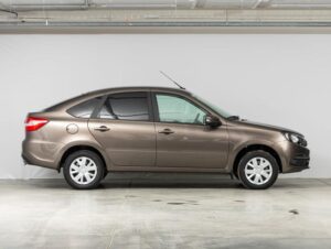 Lada vs. mașinile chinezești. Ruşii au cumpărat mai multe maşini chinezeşti în primul trimestru al anului 2023