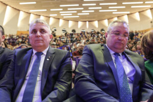 Liberalii s-au reunit miercuri într-o ședință departe de ochii presei pentru a discuta problemele interne Liberalii s-au reunit miercuri într-o ședință departe de ochii presei pentru a discuta problemele interne