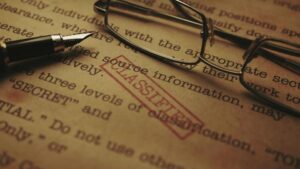 Cine este sursa scurgerii de informații secrete ale Pentagonului. Sunt luate în calcul mai multe teorii