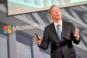 Președintele Microsoft răspunde dur deciziei Marii Britanii de a bloca cea mai mare tranzacție din istoria companiei