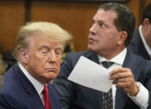 Punerea sub acuzare a lui Donald Trump i-a împărțit pe americani în două tabere