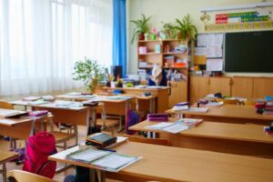 Federaţiile sindicale din Educaţie organizează, între orele 11.00 şi 13.00, grevă de avertisment