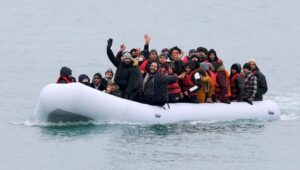 Marea Britanie a înregistrat o imigraţie netă record în 2022/ Majoritatea migranților sunt din afara UE