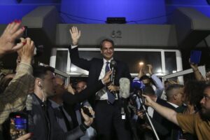 Grecia: Partidul de dreapta al premierului în exerciţiu Kyriakos Mitsotakis a obţinut o victorie importantă în alegerile legislative