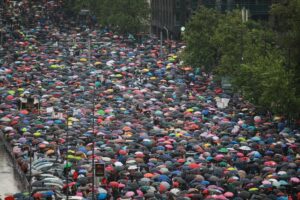 image-2023-05-28-26294730-41-protest-serbia-ploaia-nu-speriat-manifestanti