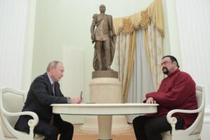 22741798-6773-47fc-9c95-4e33e580cf41_image-2021-06-2-24833921-41-vladimir-putin-steven-seagal