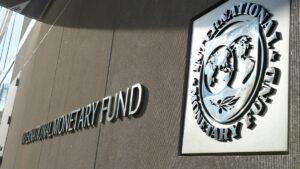 fmi-si-a-redus-estimarile-privind-cresterea-economiei-mondiale-in-urmatorul-an-185069-1658896828