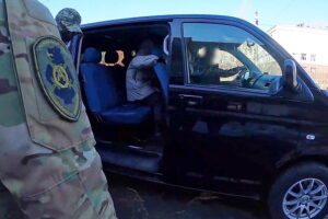 image-2023-03-22-26157175-41-ofiteri-fsb