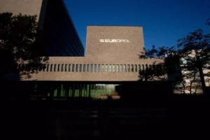 Care este cea mai mare amenințare teroristă din Europa. Raportul Europol