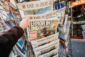 Cel mai bine vândut ziar din Europa intenționează să înlocuiască o serie de locuri de muncă cu inteligență artificială