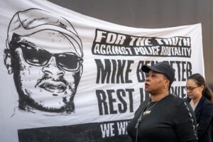 Elveția așteaptă după 5 ani verdictul în propriul proces similar cu cel din SUA „George Floyd” Elveția așteaptă după 5 ani verdictul în propriul proces similar cu cel din SUA „George Floyd”