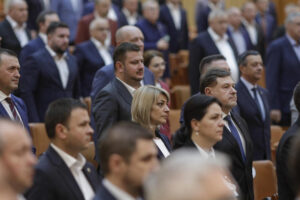 Parlamentul a adoptat proiectul de lege privind eliminarea pensiilor speciale/USR a refuzat să voteze proiectul precizând că acesta nu elimină nicio pensie specială