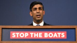 Guvernul conservator al premierului britanic Rishi Sunak a pierdut două locuri strategice în Parlament