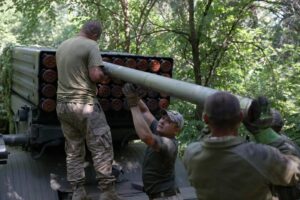 Război în Ucraina, ziua 506: SUA nu crede că Putin va folosi arme nucleare în Ucraina/ China neagă acuzațiile aduse Beijingului la summitul NATO de la Vilnius