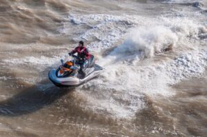 Un disident chinez a fugit în Coreea de Sud cu un jetski