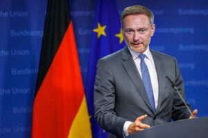 Ministrul german de Finanţe s-a arătat favorabil livrării de către Germania a unor rachete solicitate de Kiev Ministrul german de Finanţe s-a arătat favorabil livrării de către Germania a unor rachete solicitate de Kiev