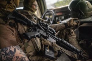 Război în Ucraina, ziua 545: Un avion de război rus a distrus o navă de recunoaștere ucraineană în Marea Neagră /Mai multe țări vor contribui la instruirea de piloți ucraineni pe F-16