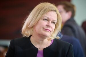 Miniștrii de interne din UE au convenit asupra unui regulament de criză pentru politica UE în materie de azil