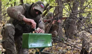 image-2023-05-20-26278777-41-razboi-ucraina-militar-rus-instaland-mina-antipersonal-mon-50-luhansk
