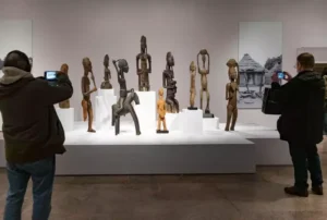 Muzeul Met din New York va returna mai multe opere de artă ţărilor care au fost victime ale jafurilor