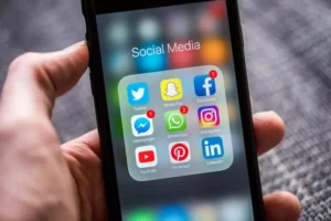 ANALIZĂ: „Hamas = Daesh", campania-şoc virală a Israelului pe reţele de socializare image-2021-12-9-25233284-41-aplicatii-mesagerie-social-media