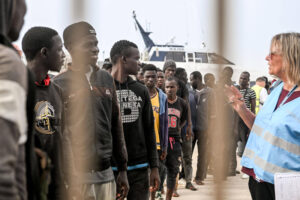 CEDO a dispus ca Italia să plătească despăgubiri unor migranţi tunisieni, supuşi unui tratament „inuman şi degradant”