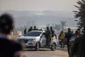 UE condamnă „fără echivoc” atacul Hamas asupra Israelului / Reacțiile venite din marile capitale europene, dar și de la București image-2023-10-7-26589392-41-luptatori-palestinieni-din-gaza-atacat-israelul (1)