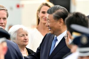 Xi Jinping şi-a început prima vizită în Statele Unite după şase ani, în timp ce Joe Biden spune că urmăreşte să restabilească o comunicare normală cu Beijingul