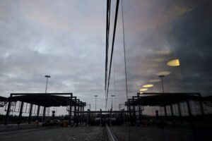 Finlanda va amplasa bariere la punctele de trecere a frontierei cu Rusia