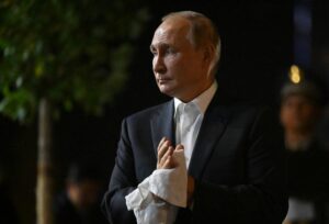 Încercarea lui Putin de a pătrunde în centrele puterii și ale serviciilor de informații din Occident