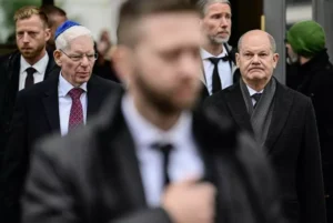 Olaf Scholz a declarat se simte „rușinat și indignat” de valul de incidente antisemite ce a cuprins recent Germania