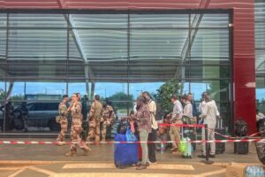 Soldaţii francezi desfăşuraţi în Niger vor părăsi țara