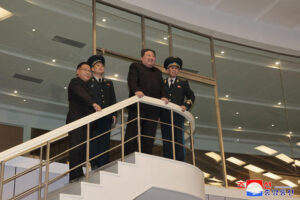 image-2023-11-22-26702328-41-kim-jong-centrul-control-aerospatial-din-coreea-nord