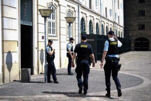 Poliția din Copenhaga și cea daneză au efectuat mai multe arestări pentru a împiedica un atac terorist