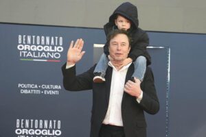 Elon Musk a ajuns la un salariu record de 56 de miliarde de dolari, însă a fost anulat de un judecător