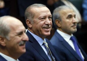 Parlamentul turc este pe cale să aprobe cererea de aderare a Suediei la NATO