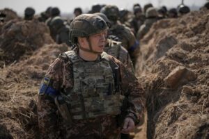 Volodimir Zelenski l-a numit pe generalul Oleksandr Sîrski comandant șef al forțelor ucrainene