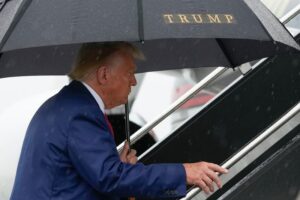 Justiția britanică a respins plângerea lui Donald Trump împotriva firmei care a redactat așa-zisul „Dosar Steele”