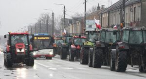Fermierii polonezi au anunțat că vor organiza o grevă generală și o blocadă a frontierei cu Ucraina