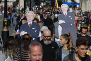 SUA iau în calcul încheierea unui acord care să-i reducă pedeapsa lui Julian Assange, fondatorul Wikileaks