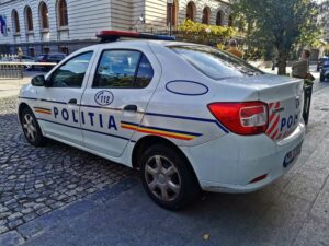 image-2023-11-7-26666487-41-masina-politie