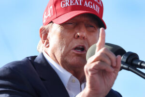 Donald Trump susține o interdicție națională a avortului după 15 săptămâni de sarcină - o temă divizivă în campania electorală americană