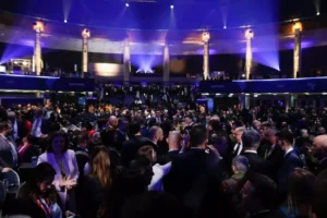 Urmează a fi ales candidatul PPE la funcţia de preşedinte al Comisiei Europene la București