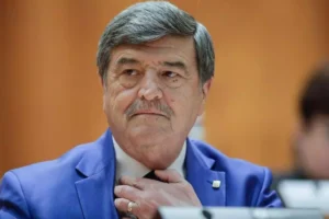 Toni Greblă, șeful AEP: Aleşii care vor să candideze din partea altui partid la alegerile locale o pot face cu până la 45 de zile înaintea scrutinului image-2024-03-7-26957397-41-toni-grebla-presedinte-aep